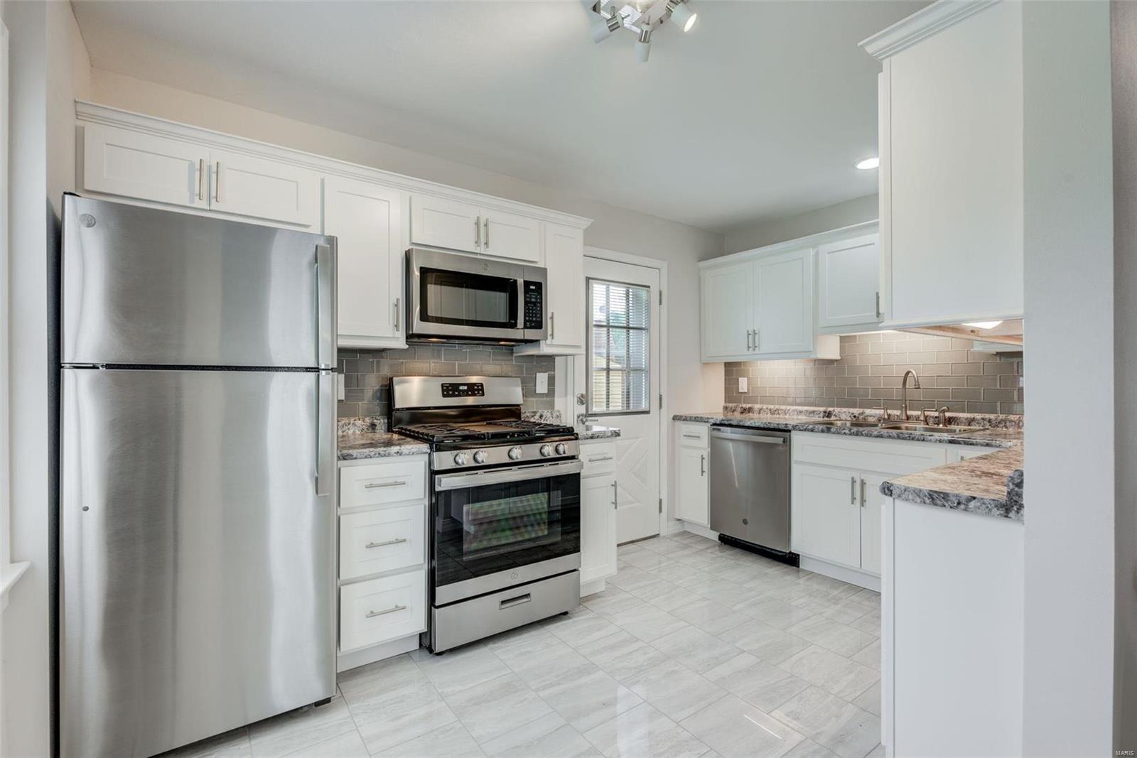 Sky Veu Acres Two - Residential