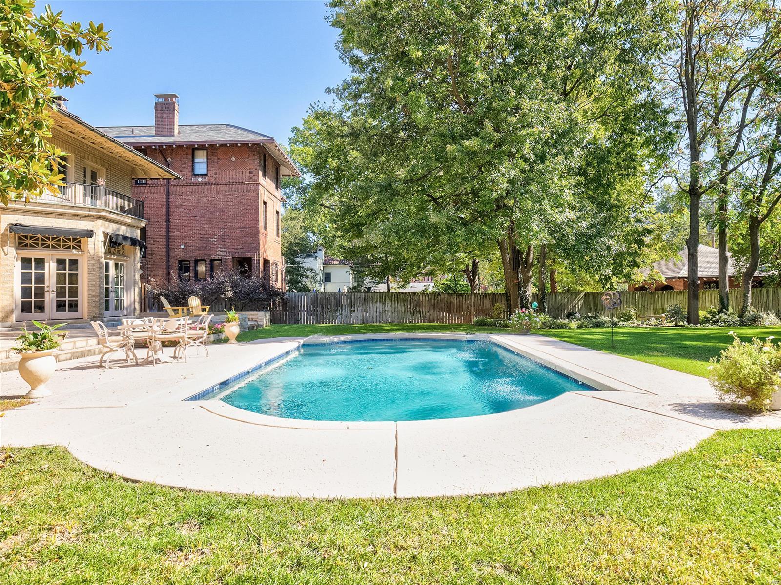 Kingsbury Place - Residential