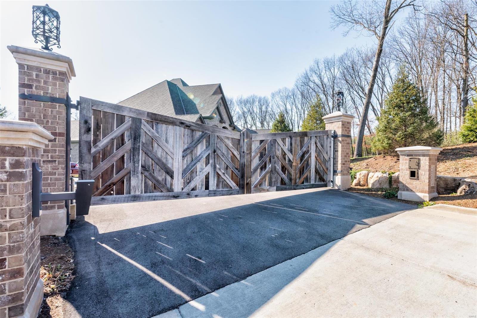 Section 25-45-5 (AKA lots 2&3 Radnor Rd - Residential