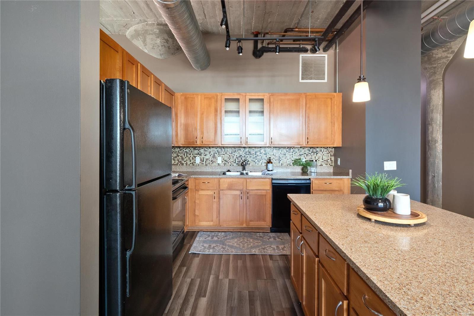 Annex Lofts Condo - Residential