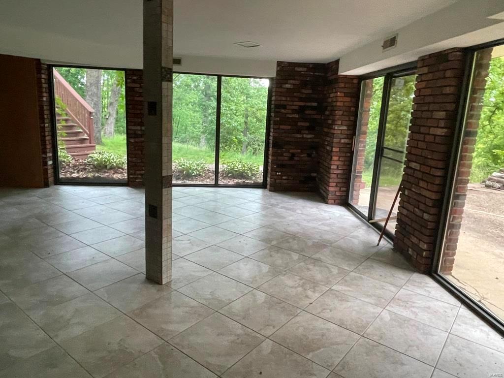 Country Hill Estates - Residential