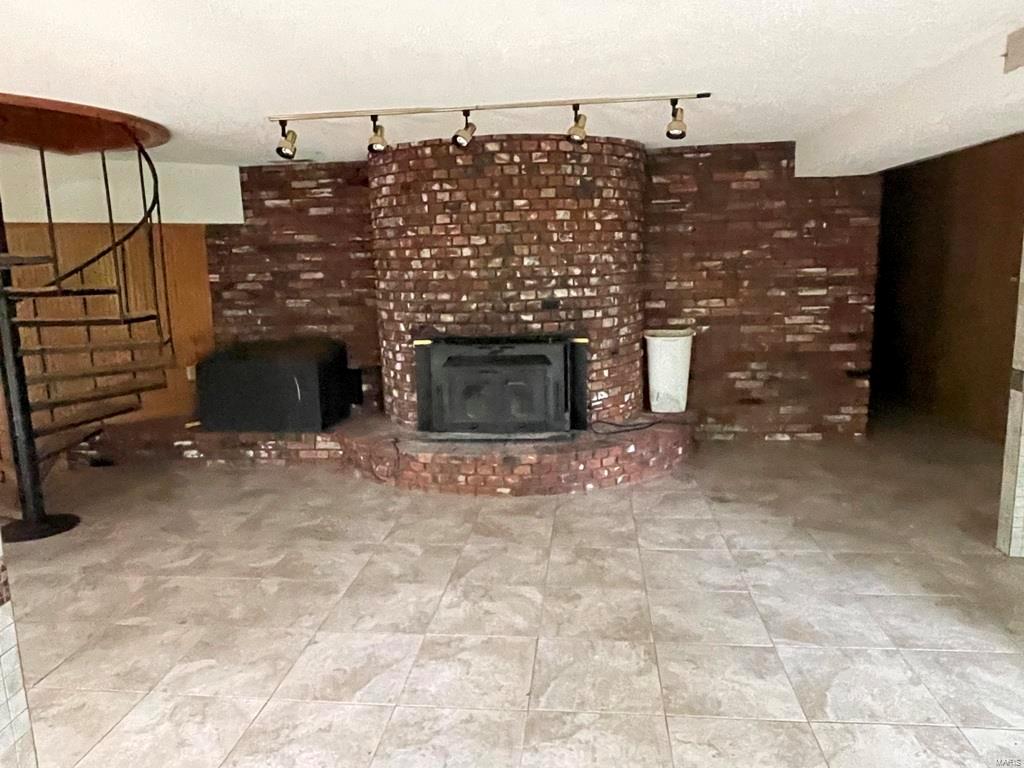 Country Hill Estates - Residential