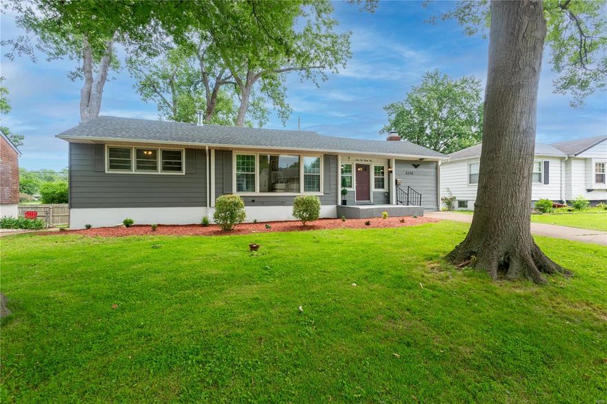 Looking for your dream home in a well sought after neighborhood? This charming house offers refinished real hardwood floors and a brand new kitchen and bathrooms that are sure to impress! The vintage gas fireplace pulls you into the large family room which connects to an elegant  dining room with plenty of natural light. Keep the extra room as a living room or use as a 3rd bedroom! Both bedrooms are large and the bathroom is beautifully updated. The lower level is finished to offer even more space for an office, theater room or home gym. The fenced yard offers a deck and storage shed. The location is outstanding. Just steps away from Des Peres trail and one mile from the Shrewsberry metro station, you will enjoy easy access to parks, restaurants, schools and more! The deck was built in 2022 and the furnace was replaced in 2017. Saint Louis Occupancy is already passed for you!!! Don't miss your opportunity to own this home, schedule an appointment today!
*Virtual tour available