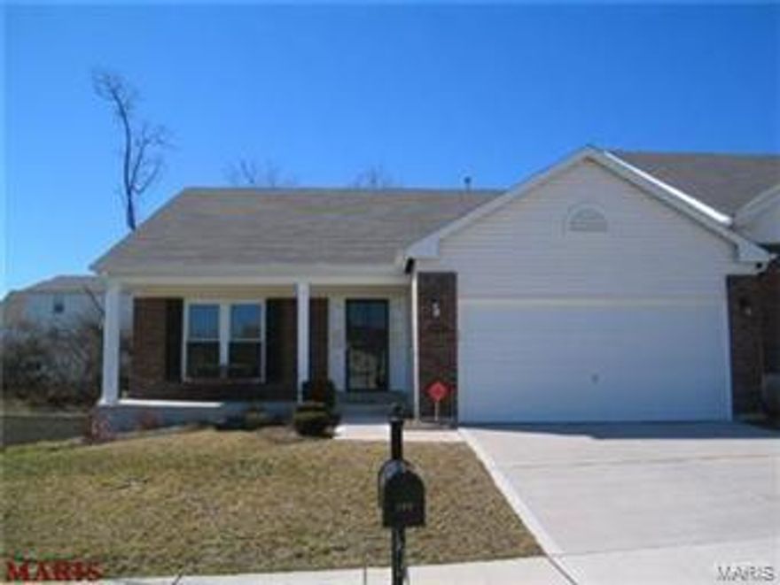 awesome villa currently occupied with tenant with option to purchase Location: End Unit