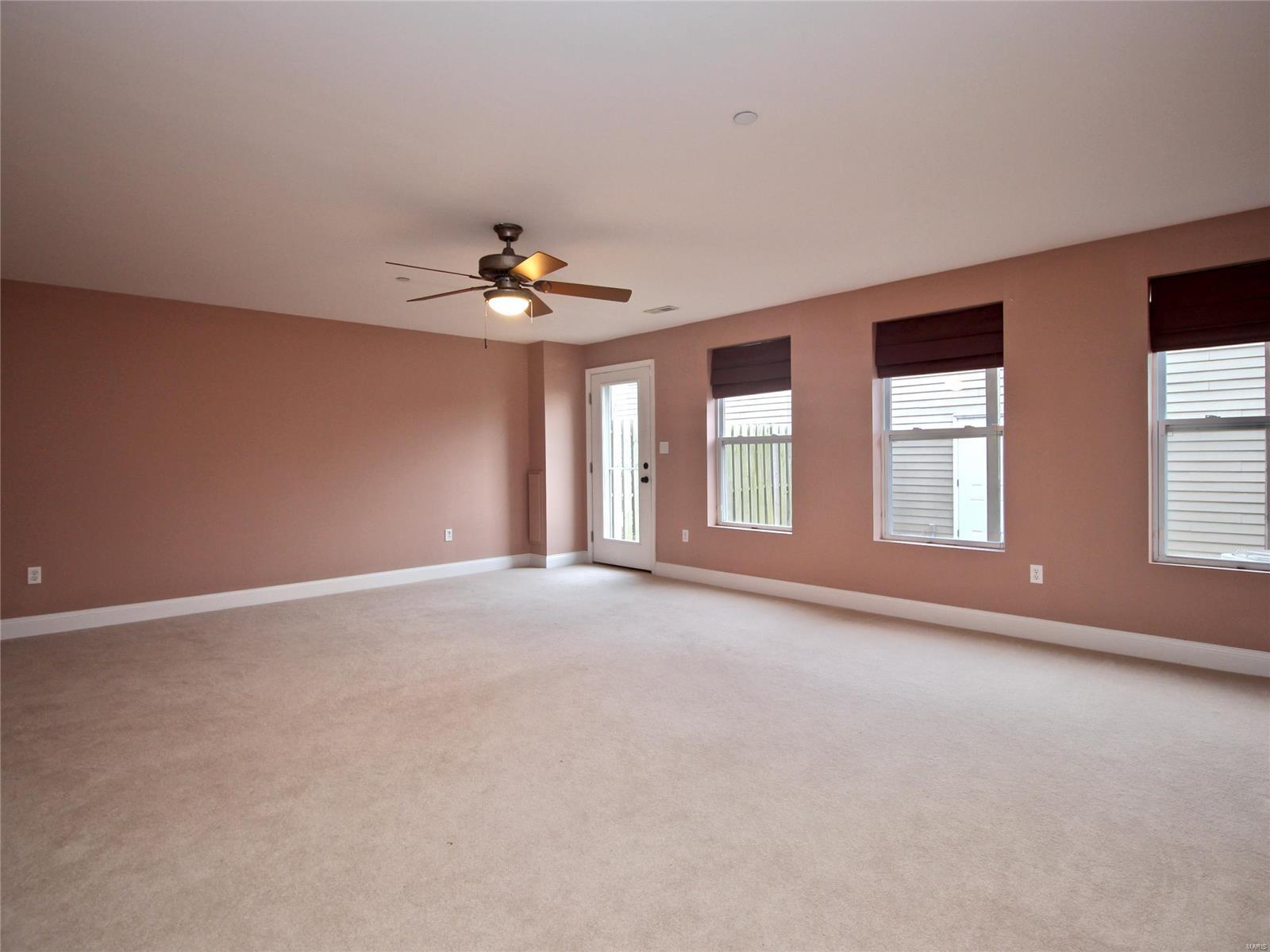 Lafayette Walk Condo 02 - Residential Lease