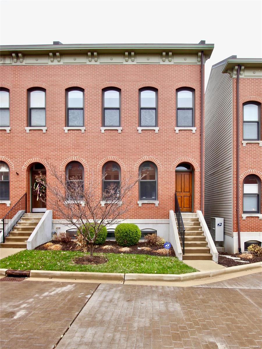 Lafayette Walk Condo 02 - Residential Lease