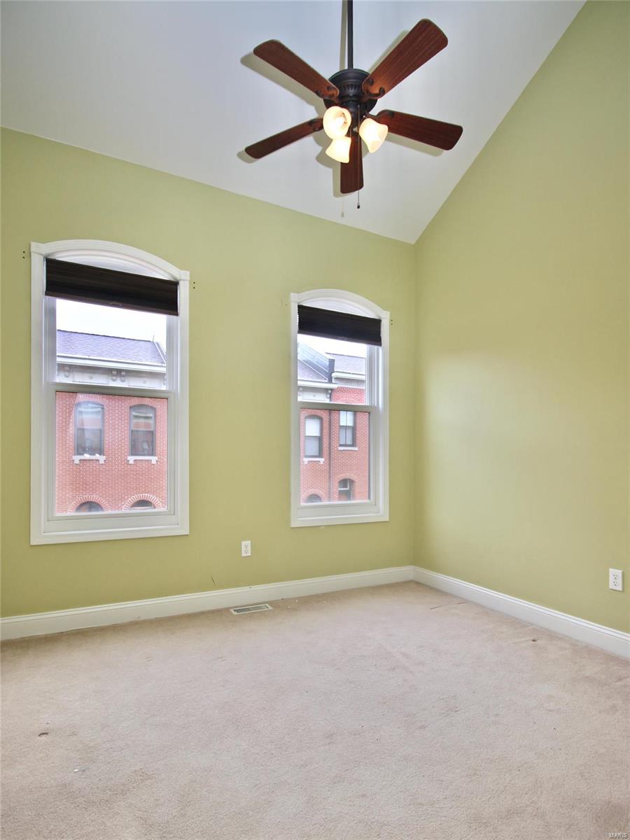 Lafayette Walk Condo 02 - Residential Lease