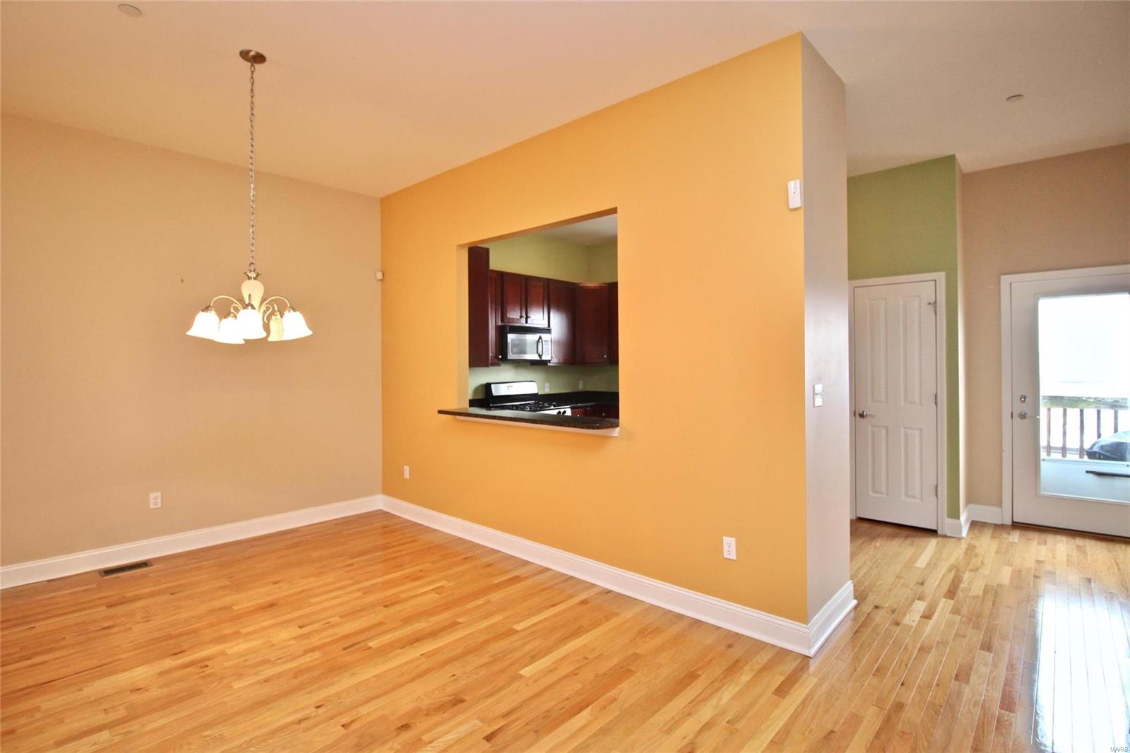 Lafayette Walk Condo 02 - Residential Lease