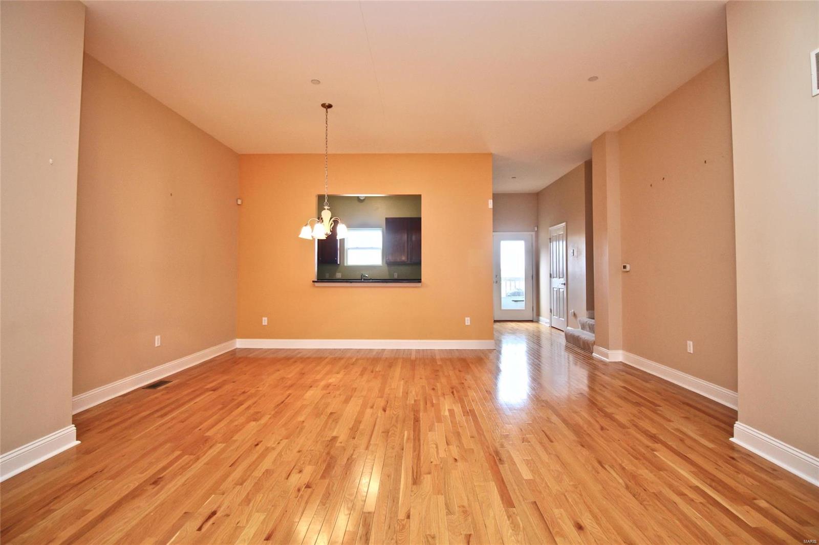 Lafayette Walk Condo 02 - Residential Lease