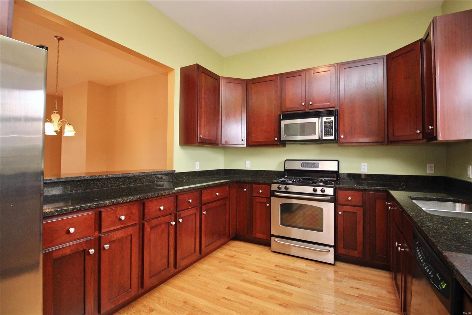 Lafayette Walk Condo 02 - Residential Lease