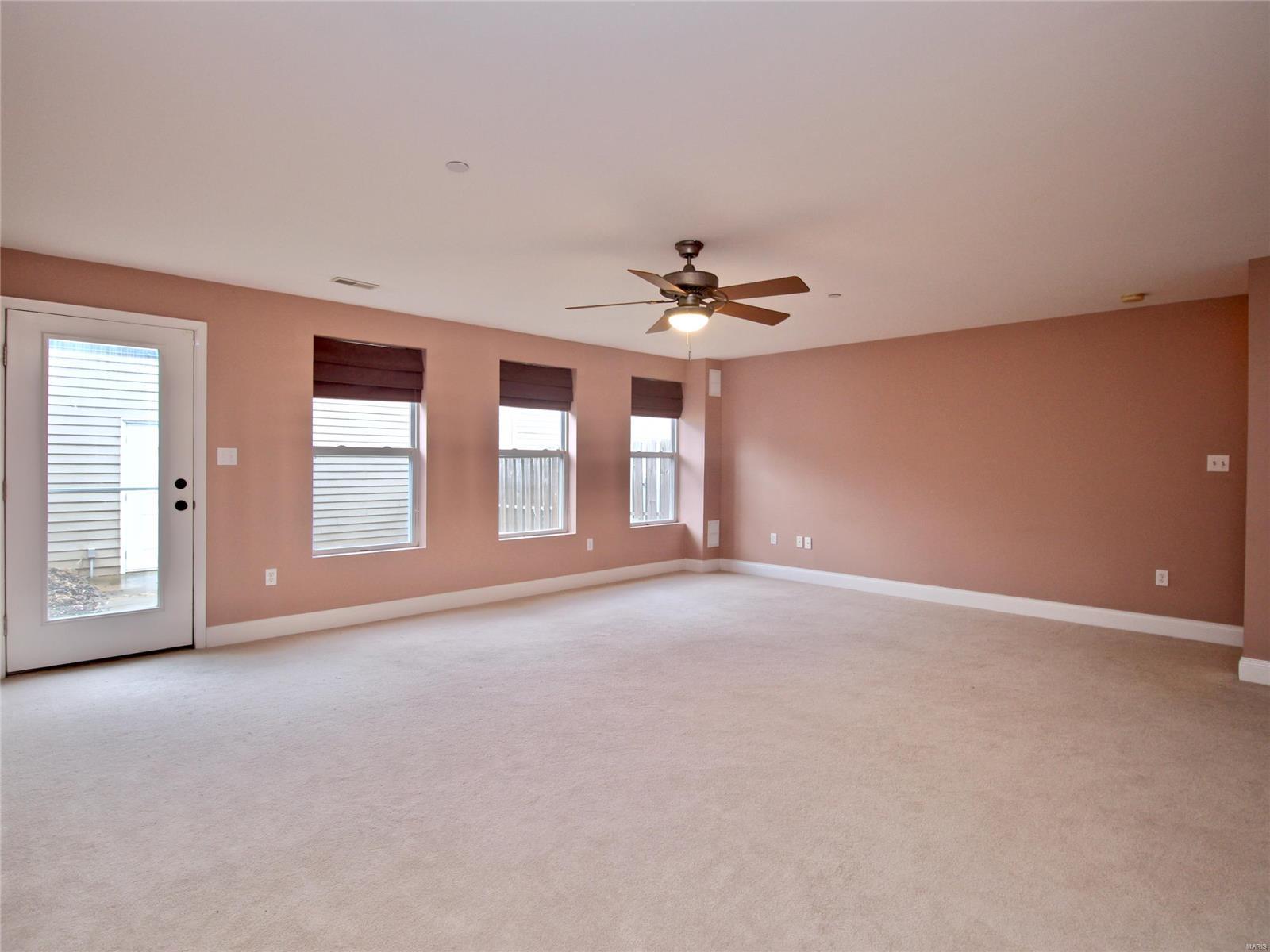 Lafayette Walk Condo 02 - Residential Lease