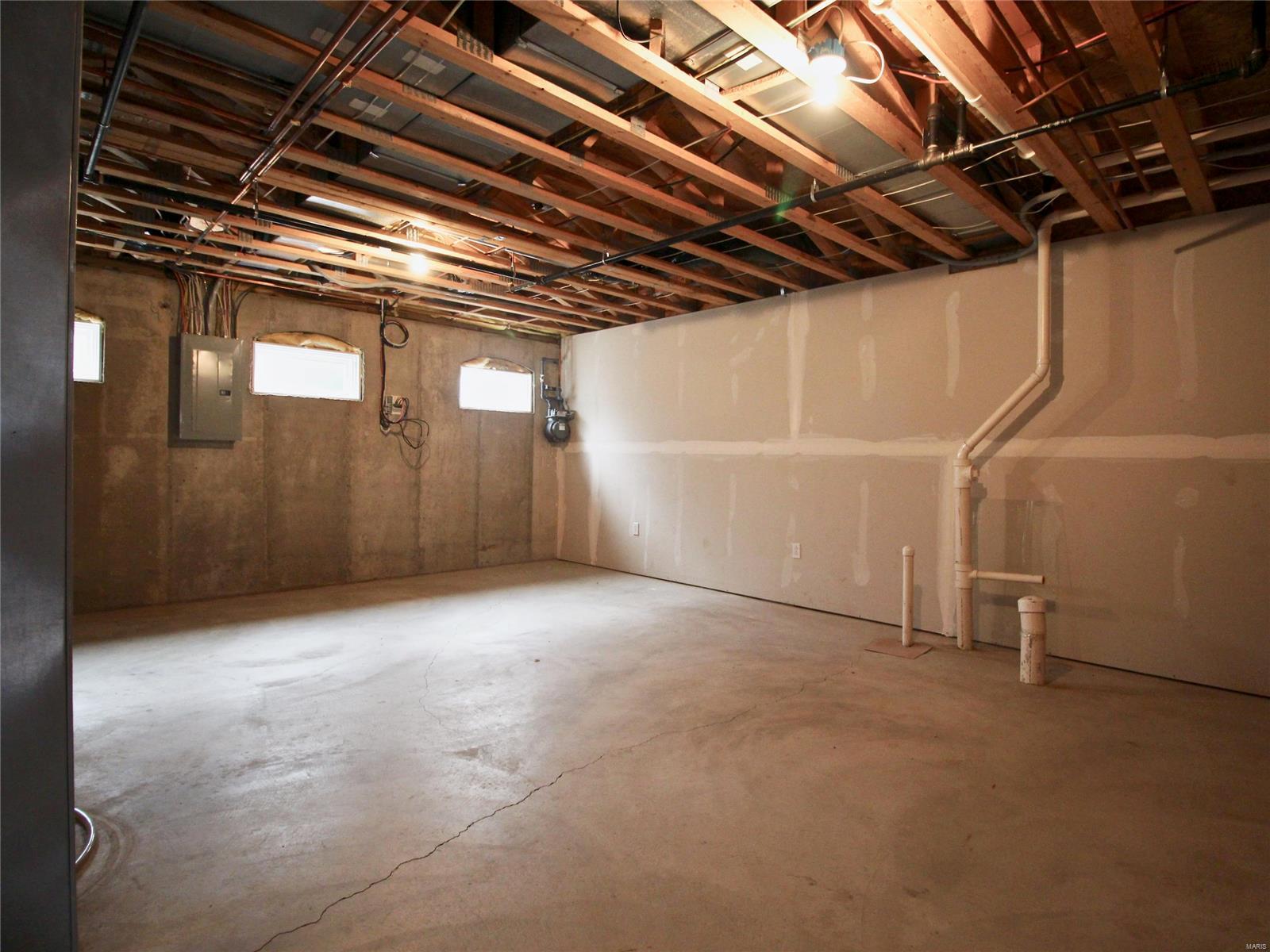 Lafayette Walk Condo 02 - Residential Lease