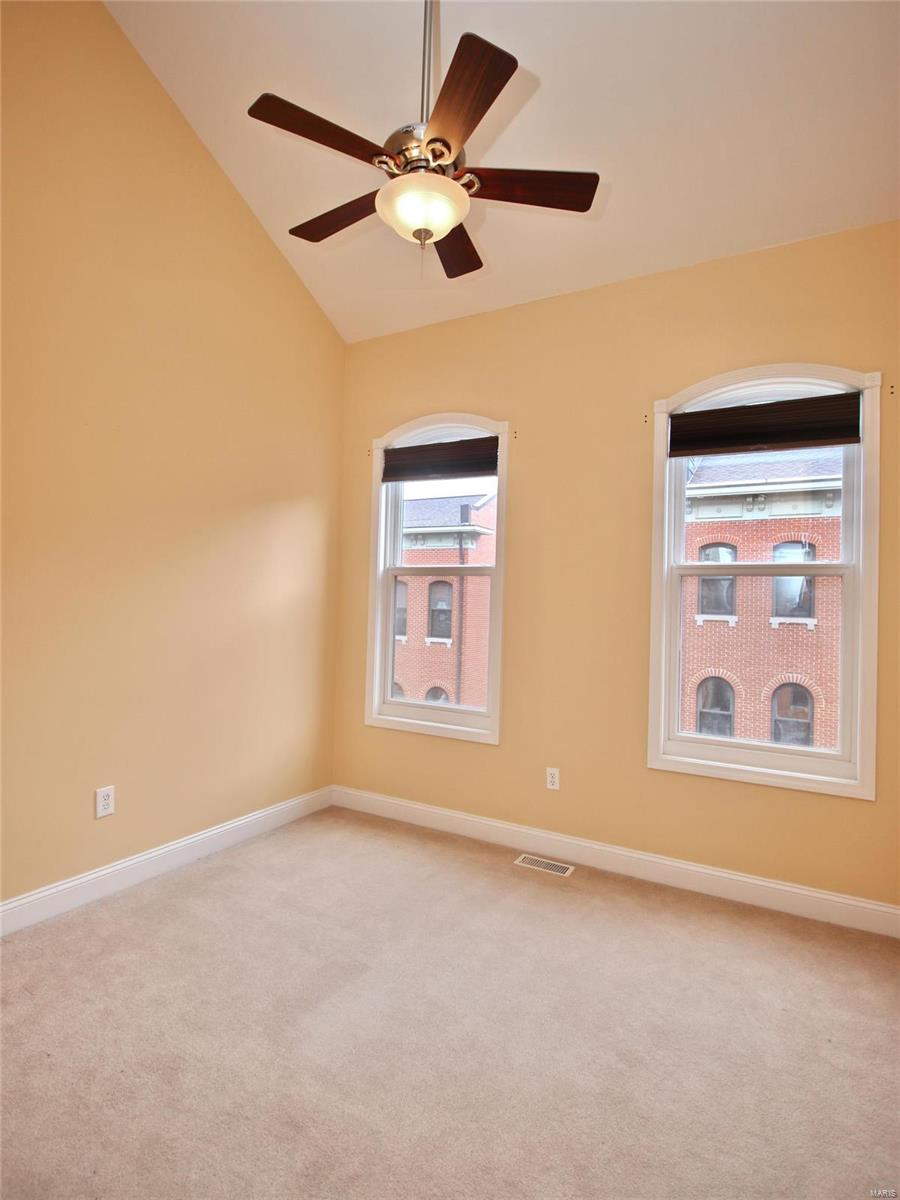 Lafayette Walk Condo 02 - Residential Lease