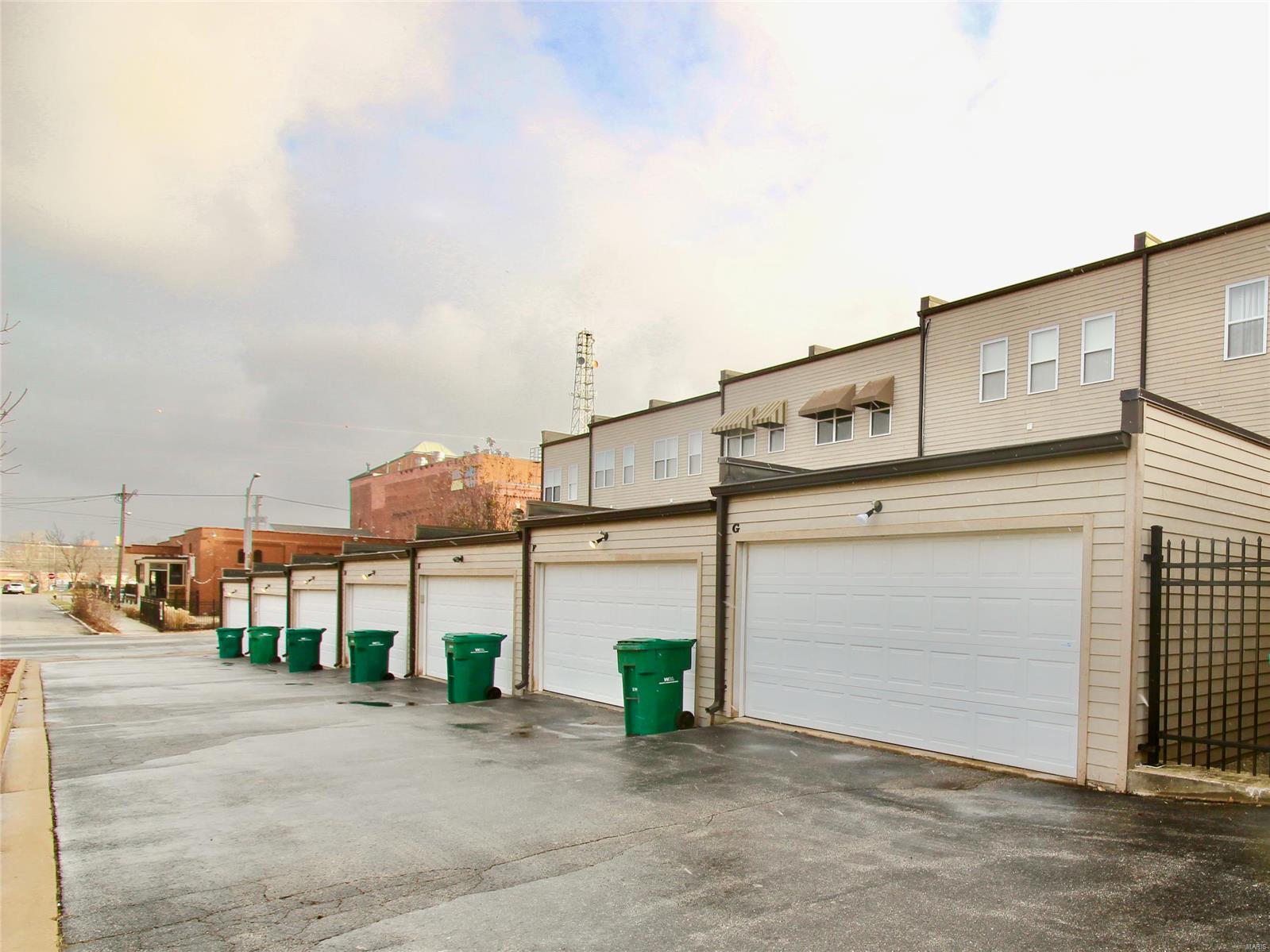 Lafayette Walk Condo 02 - Residential Lease