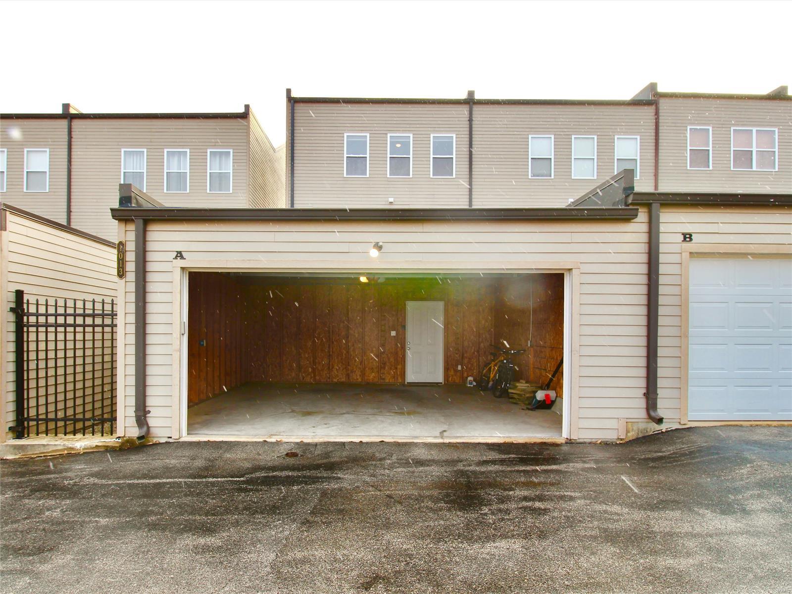 Lafayette Walk Condo 02 - Residential Lease