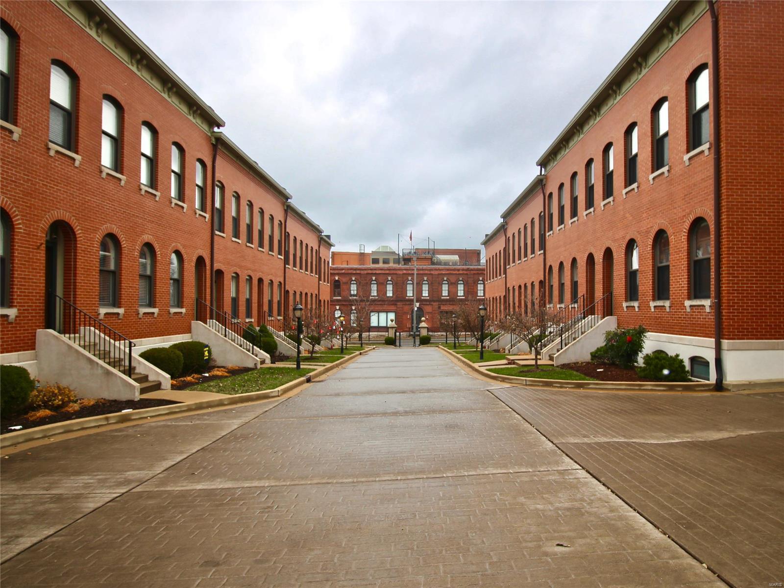 Lafayette Walk Condo 02 - Residential Lease
