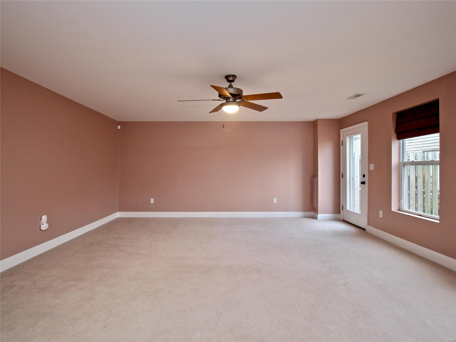 Lafayette Walk Condo 02 - Residential Lease