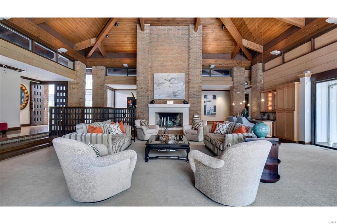 Log Cabin Estates Corr Of - Residential