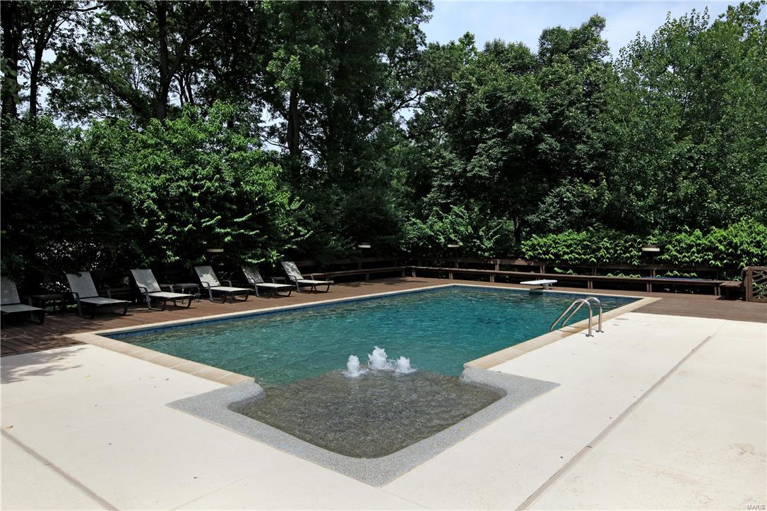 Log Cabin Estates Corr Of - Residential