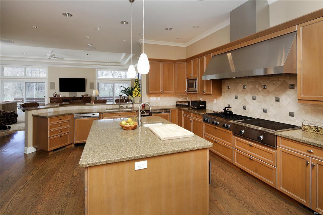 Log Cabin Estates Corr Of - Residential