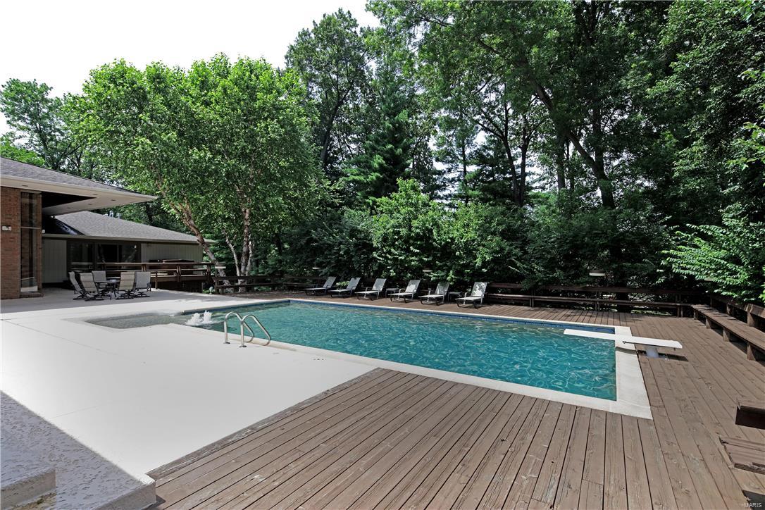 Log Cabin Estates Corr Of - Residential