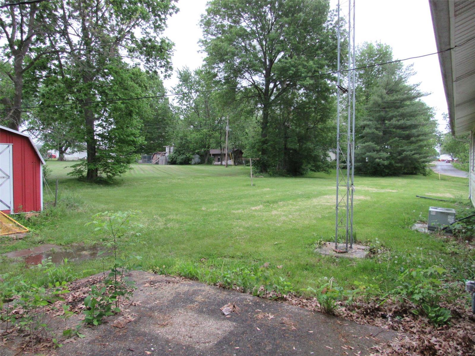 Bowling Green, Missouri 63334, United States, 3 Bedrooms Bedrooms, ,1 BathroomBathrooms,Residential,Pending,58378