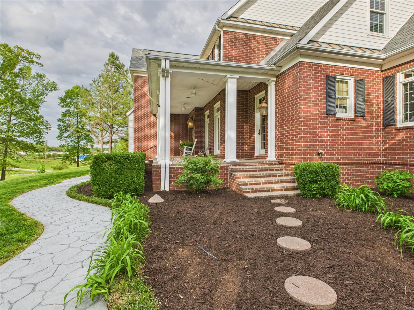 262 Woodland Hill Road