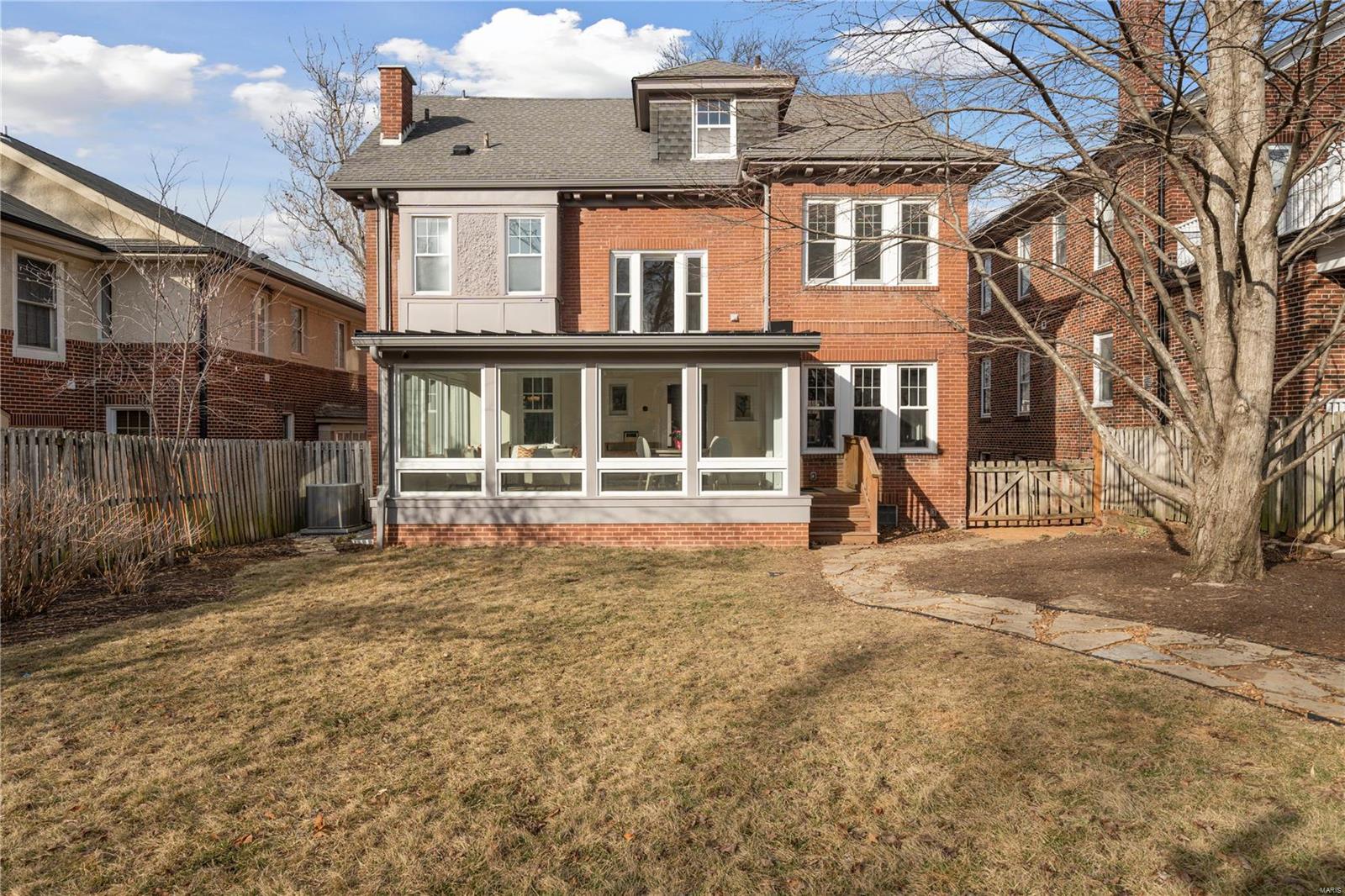 Hillcrest - Residential