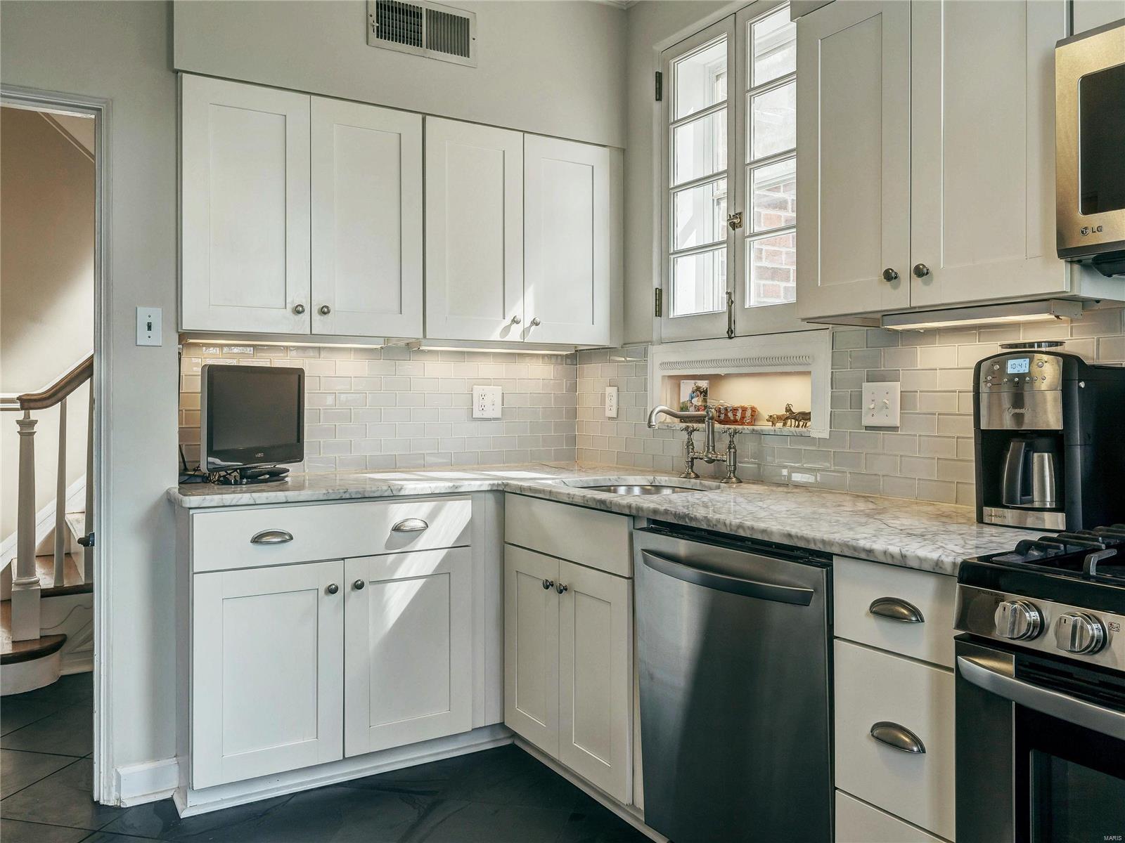 West Portland Place - Residential