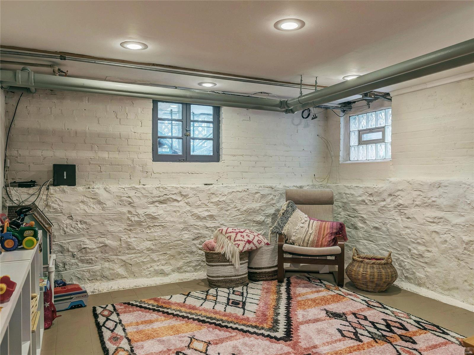 West Portland Place - Residential