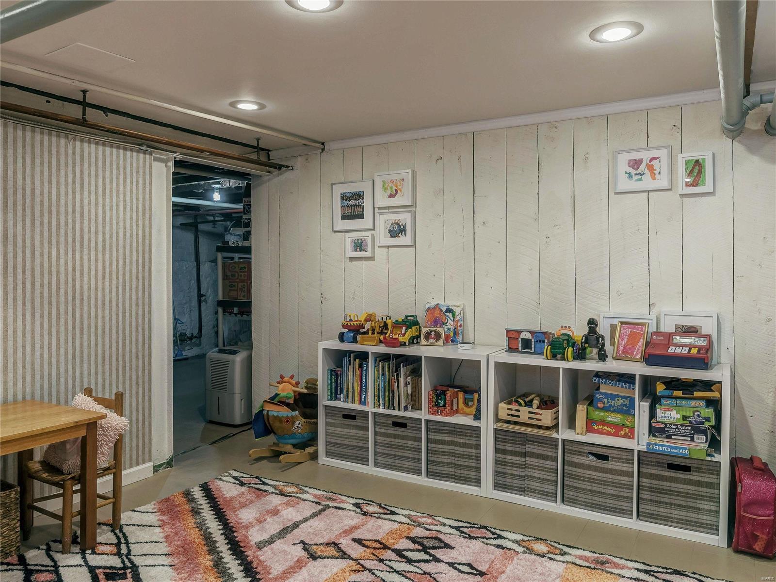 West Portland Place - Residential