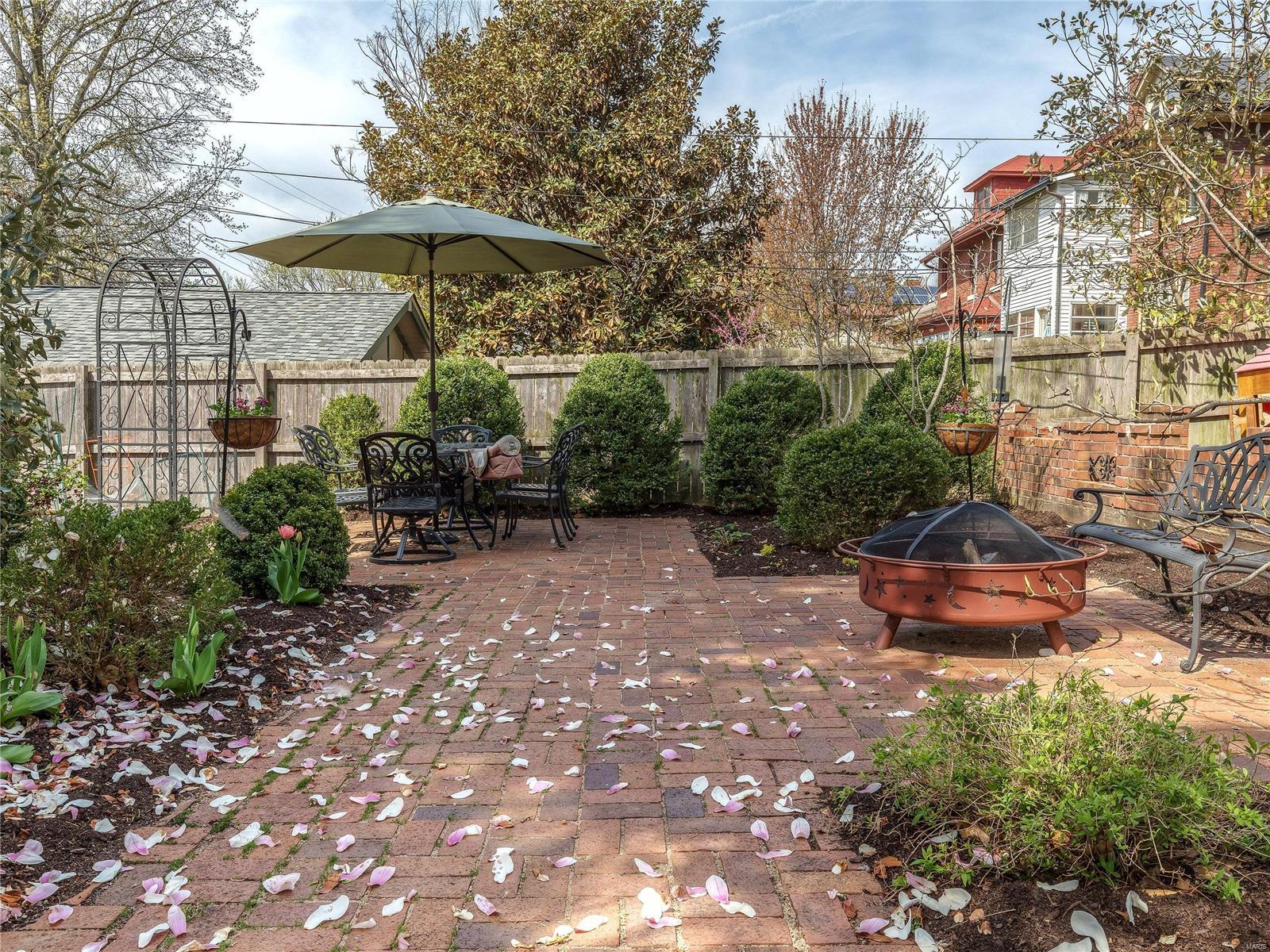 West Portland Place - Residential