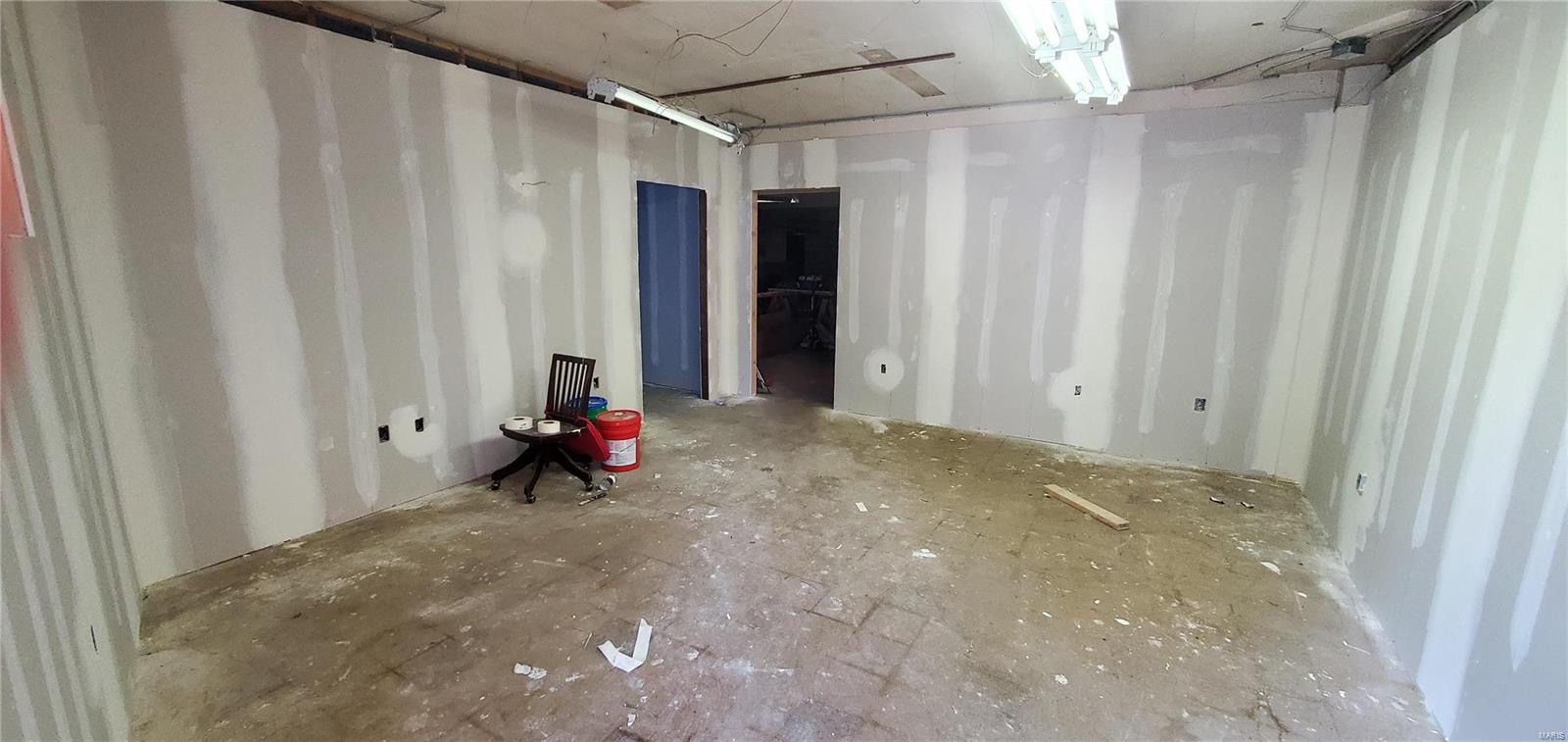 Kinloch Park - Commercial Sale