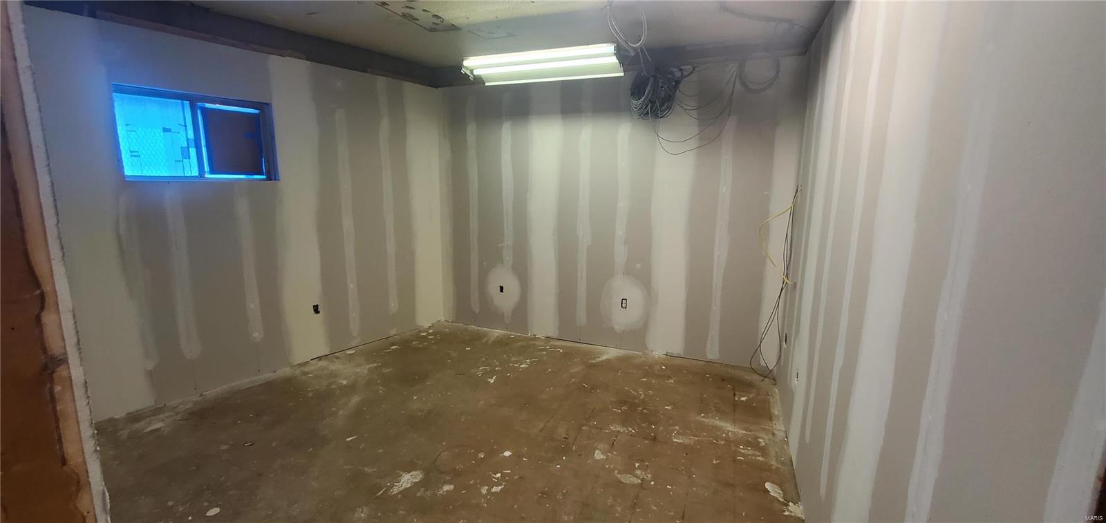 Kinloch Park - Commercial Sale