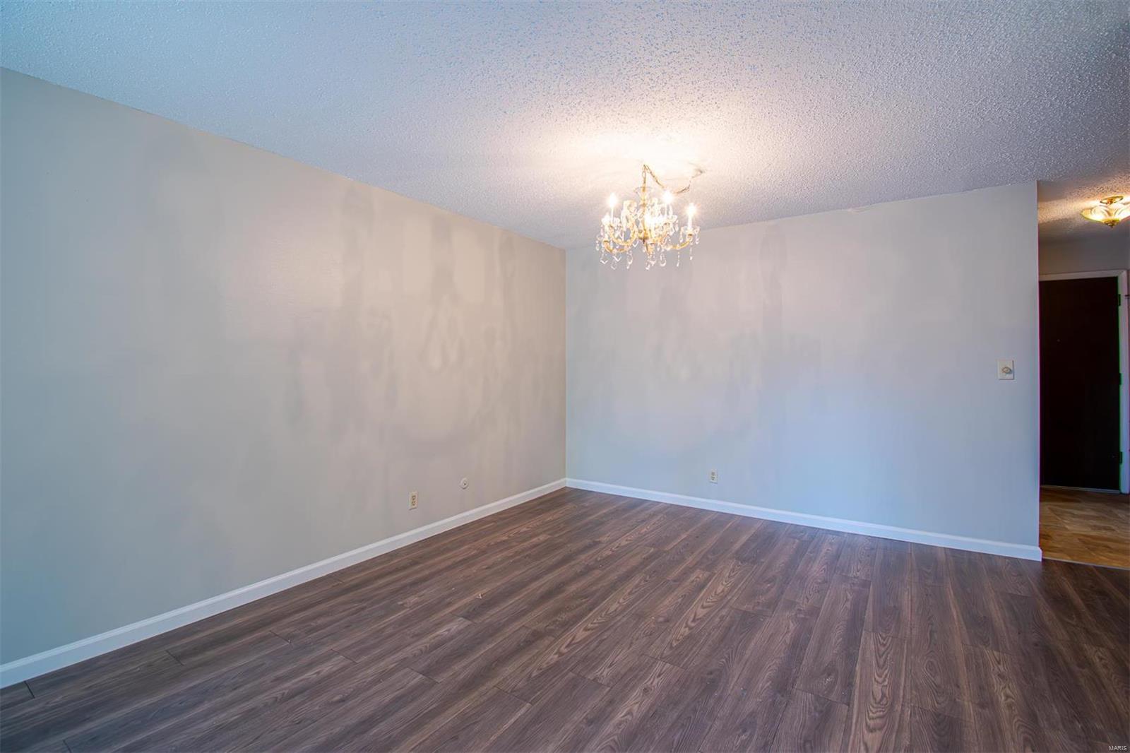 Doral Manor - Residential