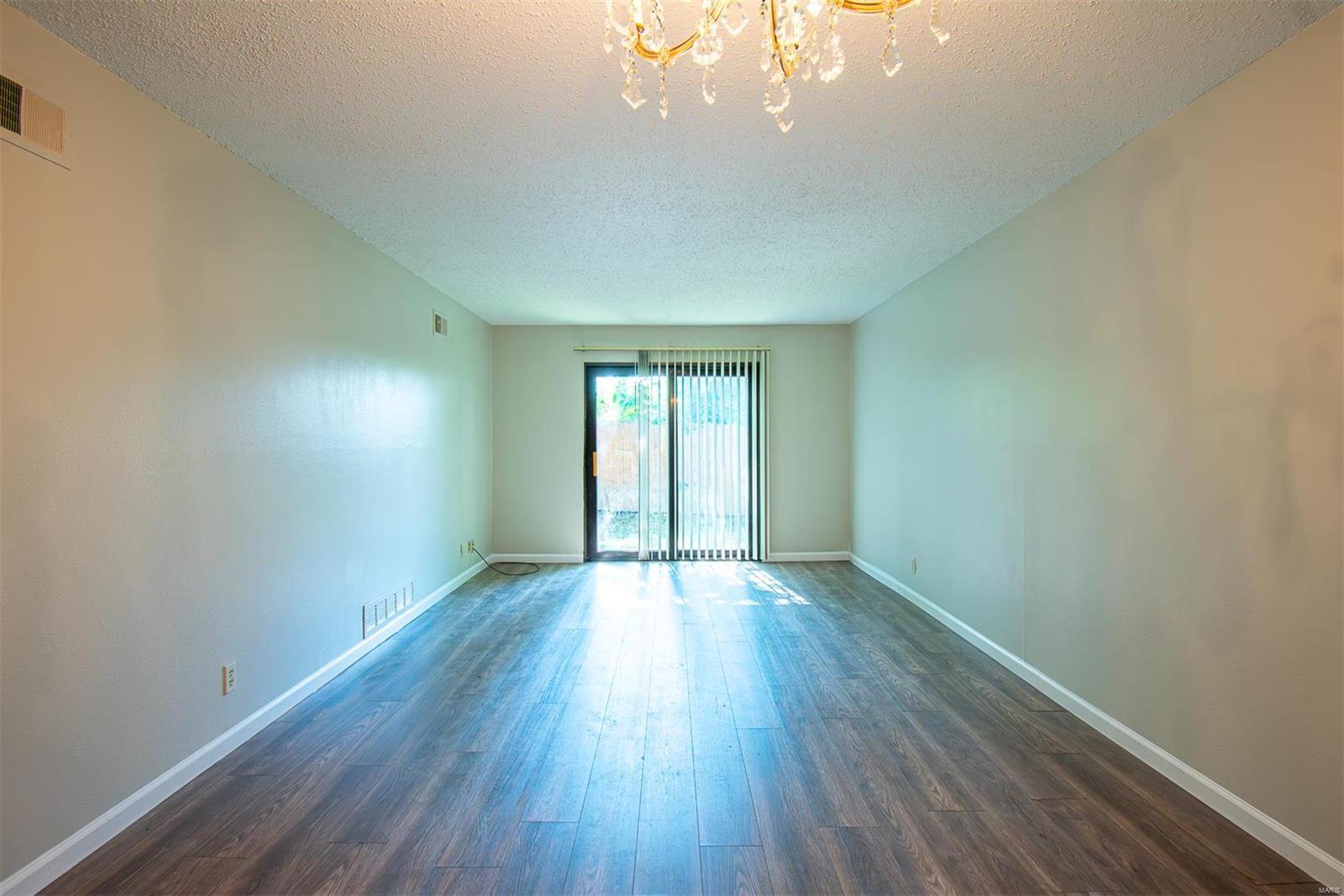 Doral Manor - Residential