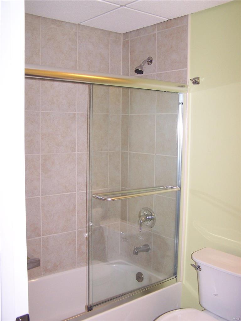 Doral Manor Condo The - Residential Lease