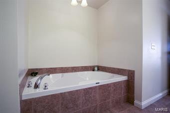 Twin Lakes - Residential