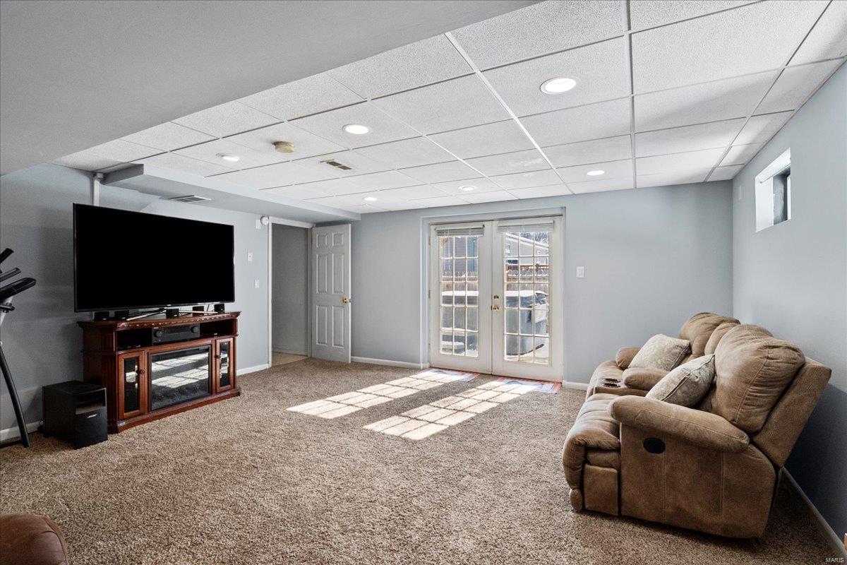 Fenton, Missouri 63026, United States, 3 Bedrooms Bedrooms, ,3 BathroomsBathrooms,Residential,Pending,654