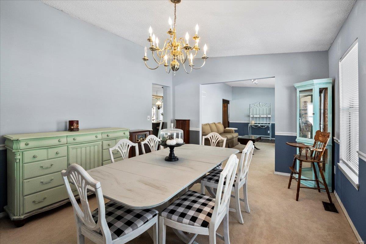 Fenton, Missouri 63026, United States, 3 Bedrooms Bedrooms, ,3 BathroomsBathrooms,Residential,Pending,654