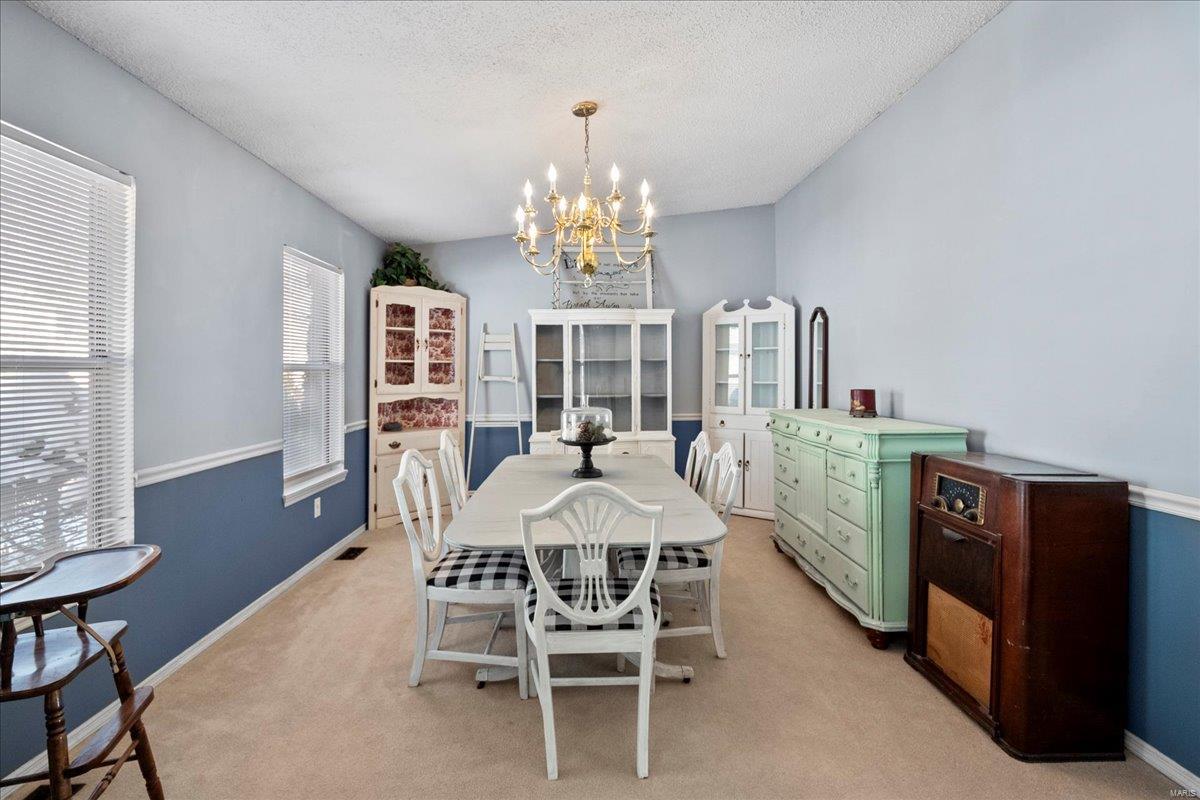 Fenton, Missouri 63026, United States, 3 Bedrooms Bedrooms, ,3 BathroomsBathrooms,Residential,Pending,654