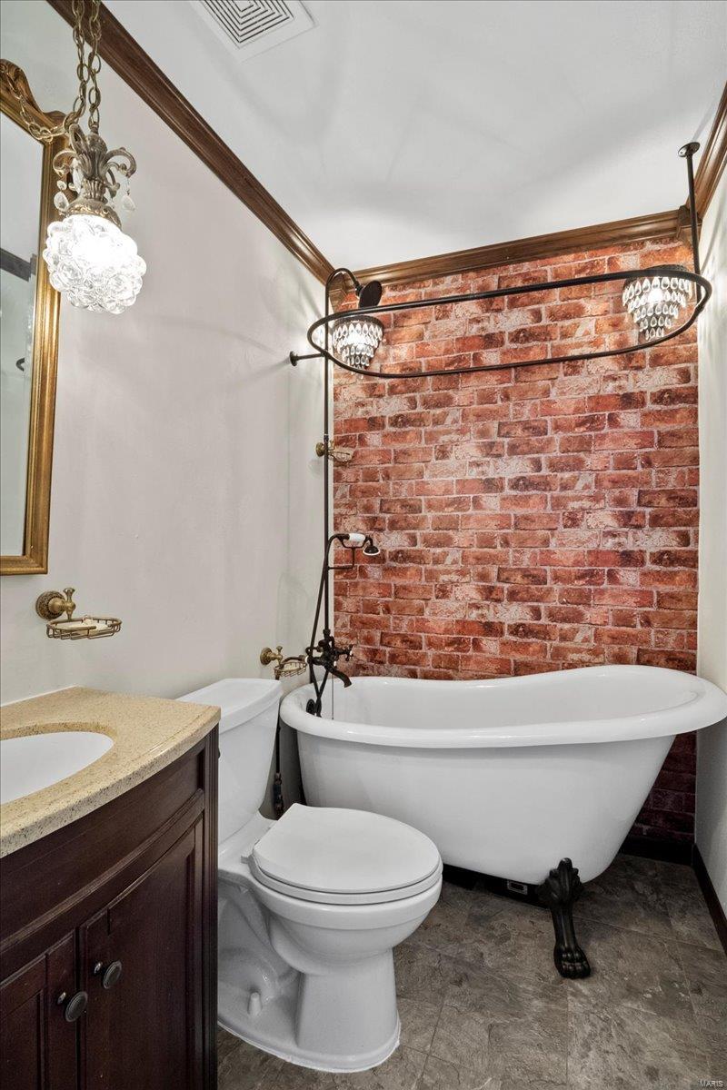 Fenton, Missouri 63026, United States, 3 Bedrooms Bedrooms, ,3 BathroomsBathrooms,Residential,Pending,654