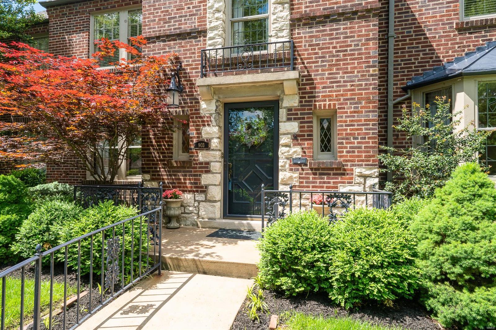 Davis Place - Residential