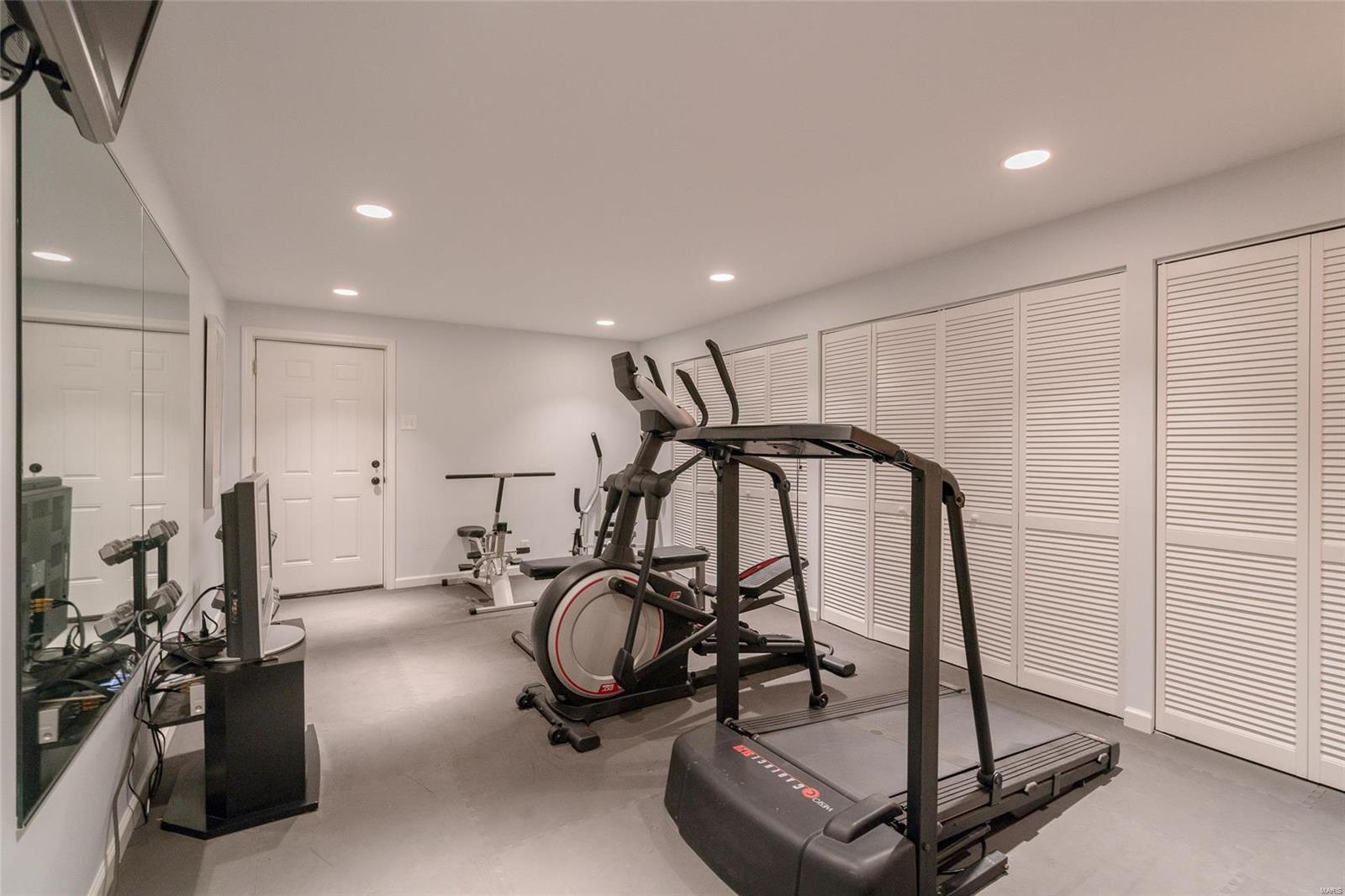 Davis Place - Residential