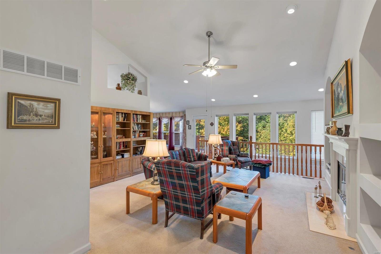 Bluffs One The - Residential