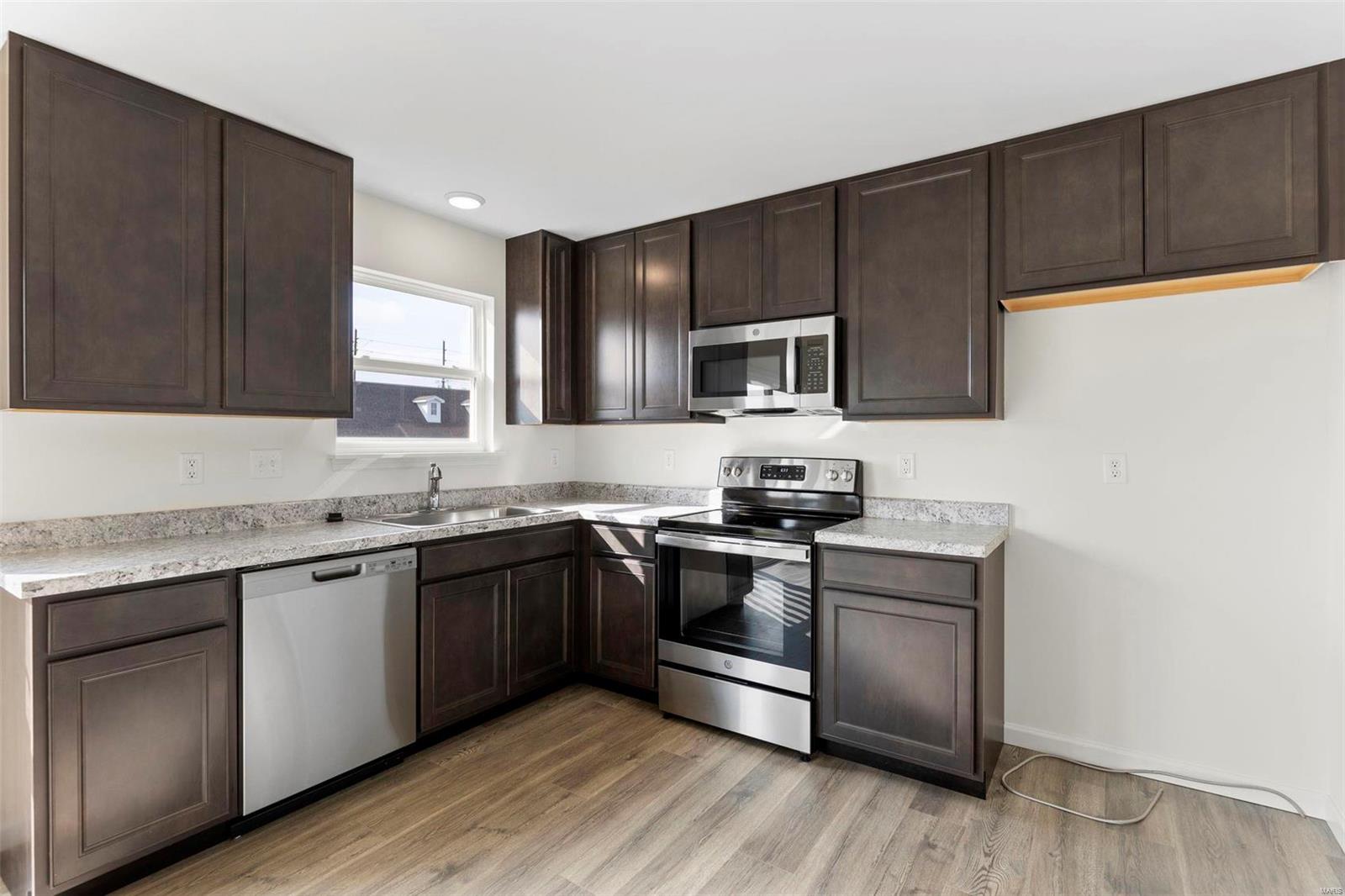 Elkhorn Ridge Commons - Residential