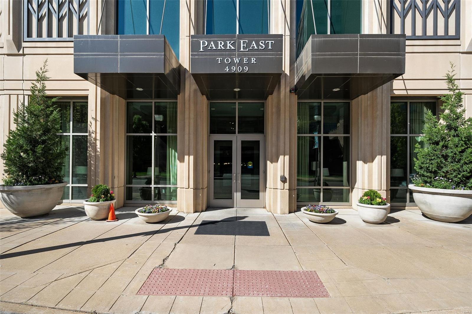 4909 Laclede Avenue 805