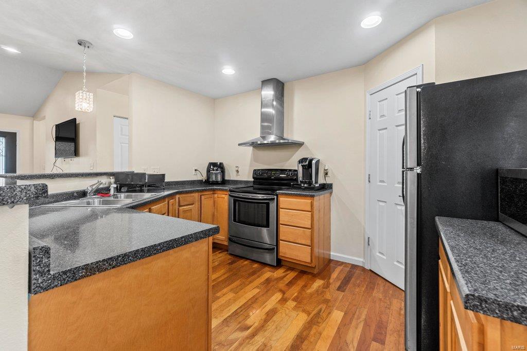 Melrose Place - Residential