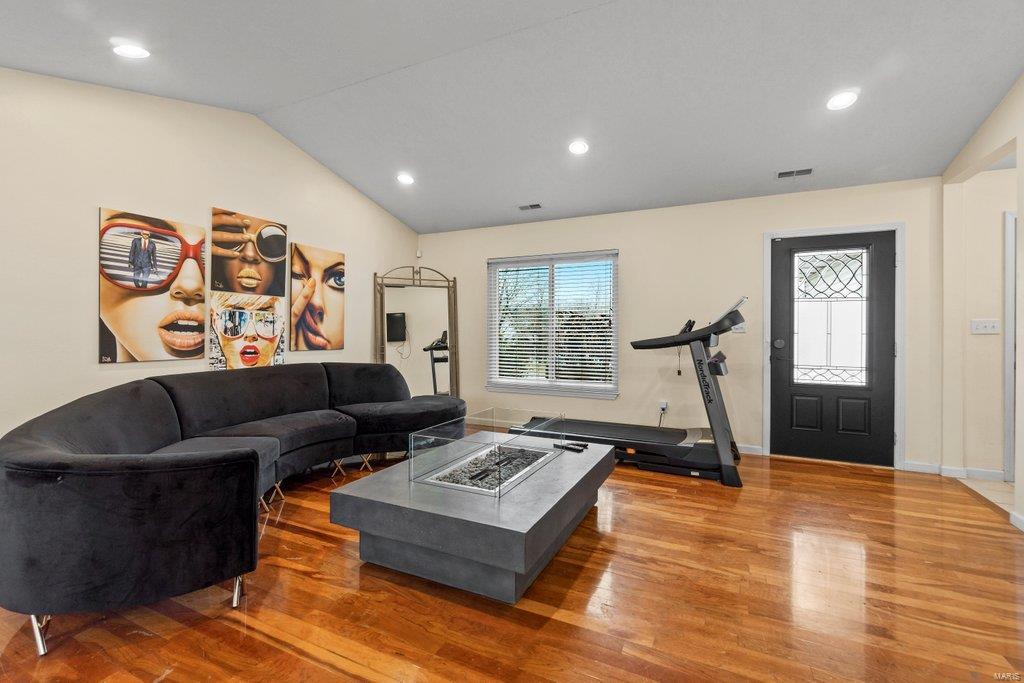 Melrose Place - Residential