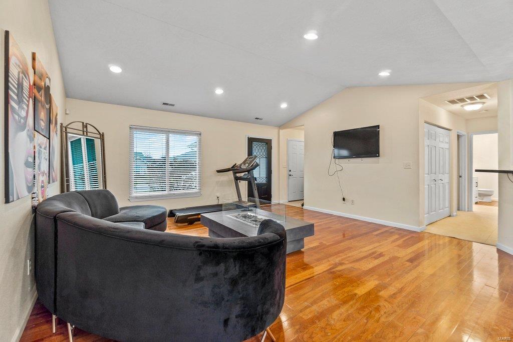 Melrose Place - Residential